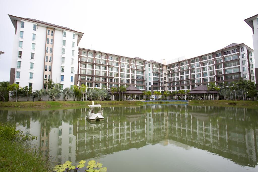 Ratchy Condo Bang Sare Pokoj fotografie